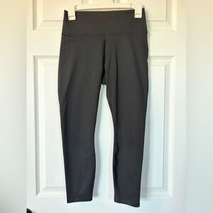 Fabletics Black High-Waisted Solid PowerHold® 7/8 Leggings (Size M)